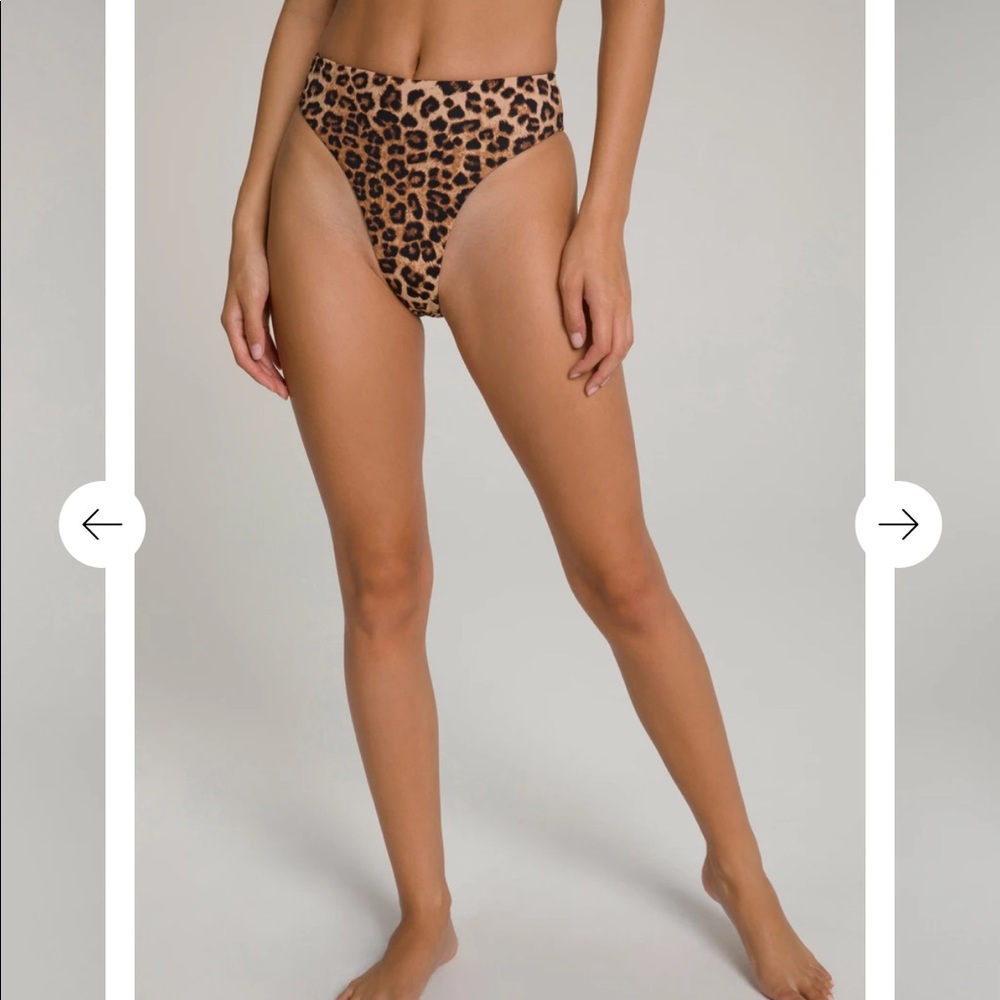 Good American “Good Waist Reversible Cheeky”